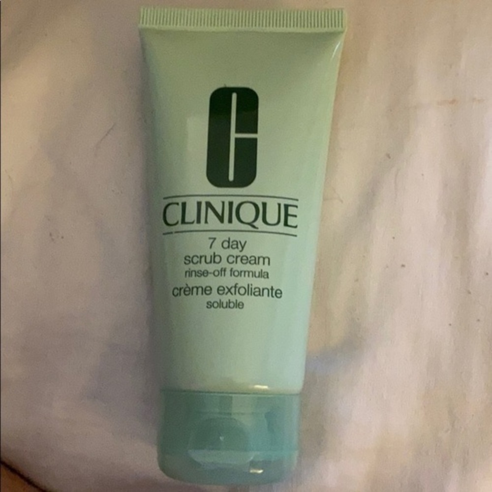 Clinique 7 day Scrub Cream